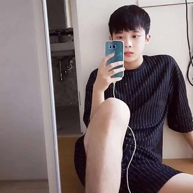 包凡言茂