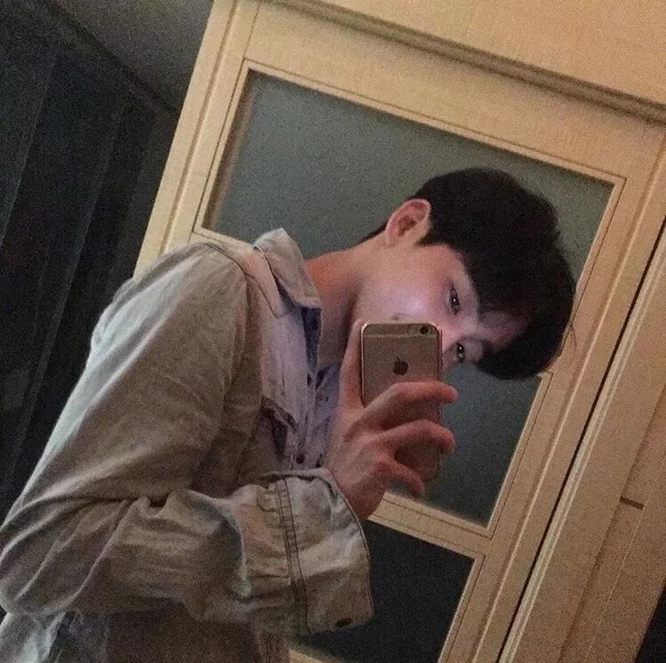柏逸旭俊
