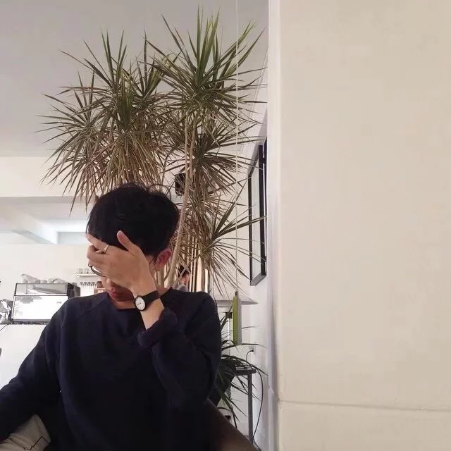 荣毅致寒