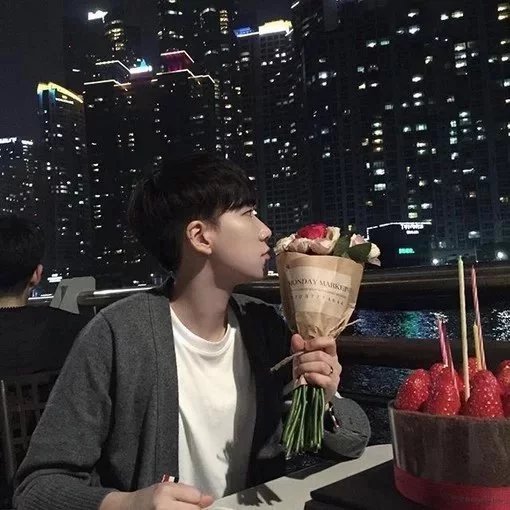 季烁阅眉
