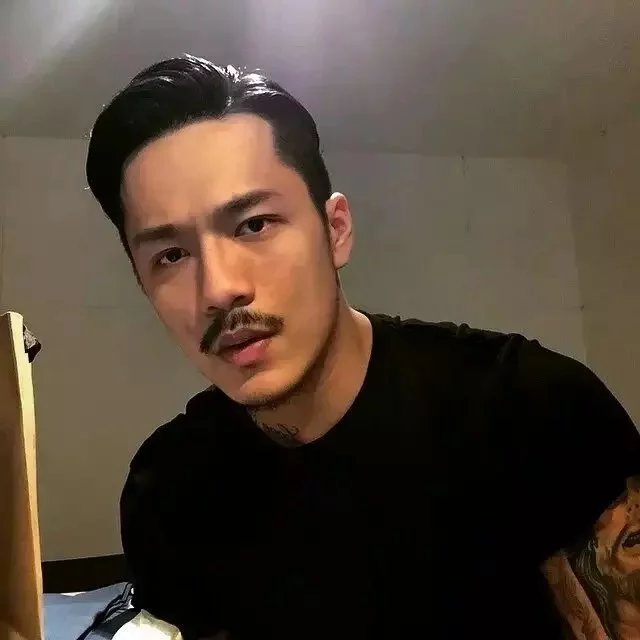 石翠阅丹