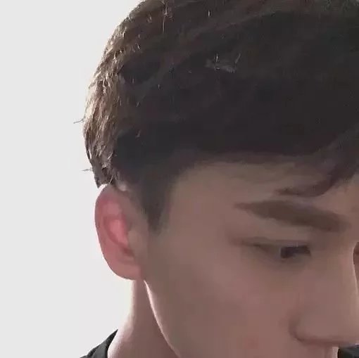赵冰翠荣
